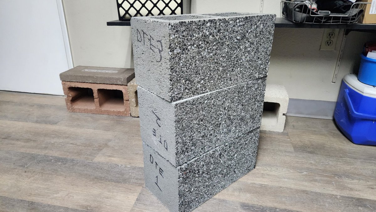 joseaurizar's tweet photo. Working on architectural finishes!
Btw these structural blocks weigh 25-27 lbs each vs the normal 34-48 lbs
Sand blast finishing next https://t.co/IB1wXE4n3u