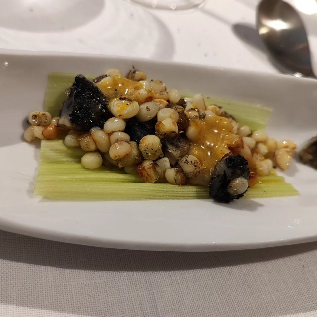 It must be said: EL MILLOR RESTAURANT DEL MÓN (està al meu poble). 
<a href="/Lescaleta/">L'Escaleta</a>
<a href="/kikomoyachef/">Kiko Moya</a> 
<a href="/Aredrado/">Alberto Redrado</a>