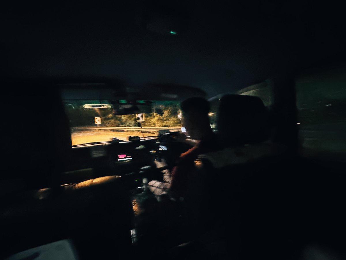 這個點還在拍裸照的還有誰

04:18 AM https://t.co/JErf3bo8yS