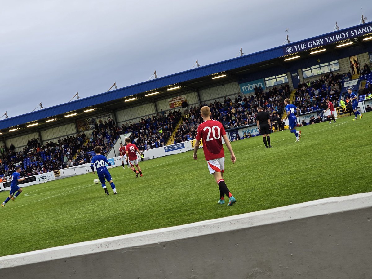bennymufc's tweet photo. Chester FC 1-3 Manchester United at FT: United's goals scored by Gabriele Biancheri (2) & James Bailey. #MUFC #MUAcademy #ChesterVsUnited #DevaStadium #PreSeason #ManchesterUnited #ManUtd #AwayDays 🇾🇪🇾🇪🇾🇪 https://t.co/UGDyCMpZHx