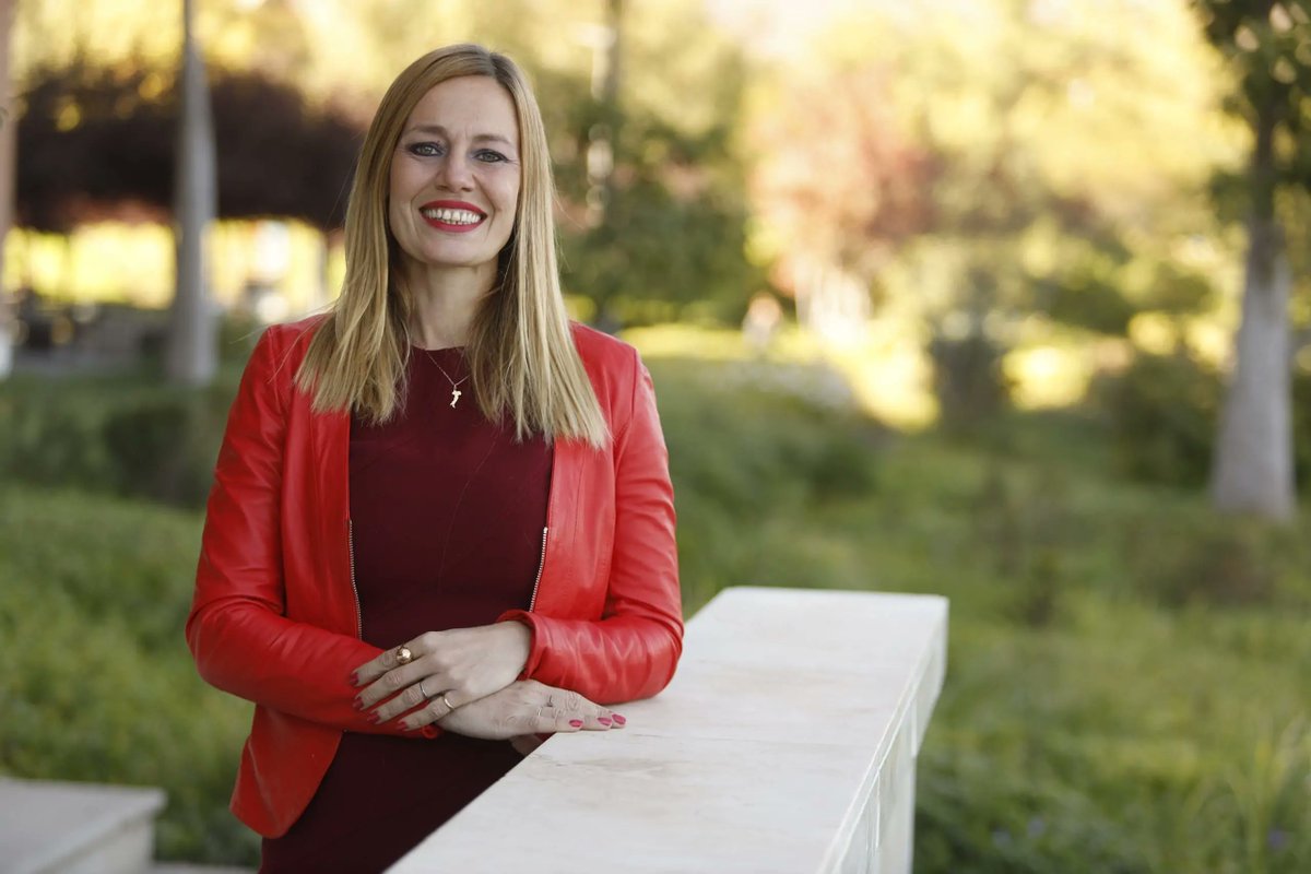 uandes's tweet image. Carla Vairetti, académica de @ingUANDES  participará en mesa de trabajo del @Senado_Chile  en temática #InteligenciaArtificial y #desarrollolaboral: uandes.cl/noticias/carla…