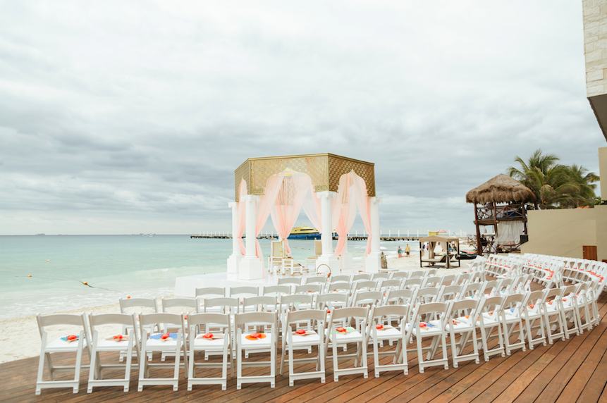 FianceeBodas's tweet photo. ¡Cásate en la playa! Grand Hyatt Playa del Carmen Resort nos comparte su paquete de bodas "Grand Love", ¡descubre qué incluye y cuánto cuesta! https://t.co/TEhHNWNzRy https://t.co/UlfAR7uwkY