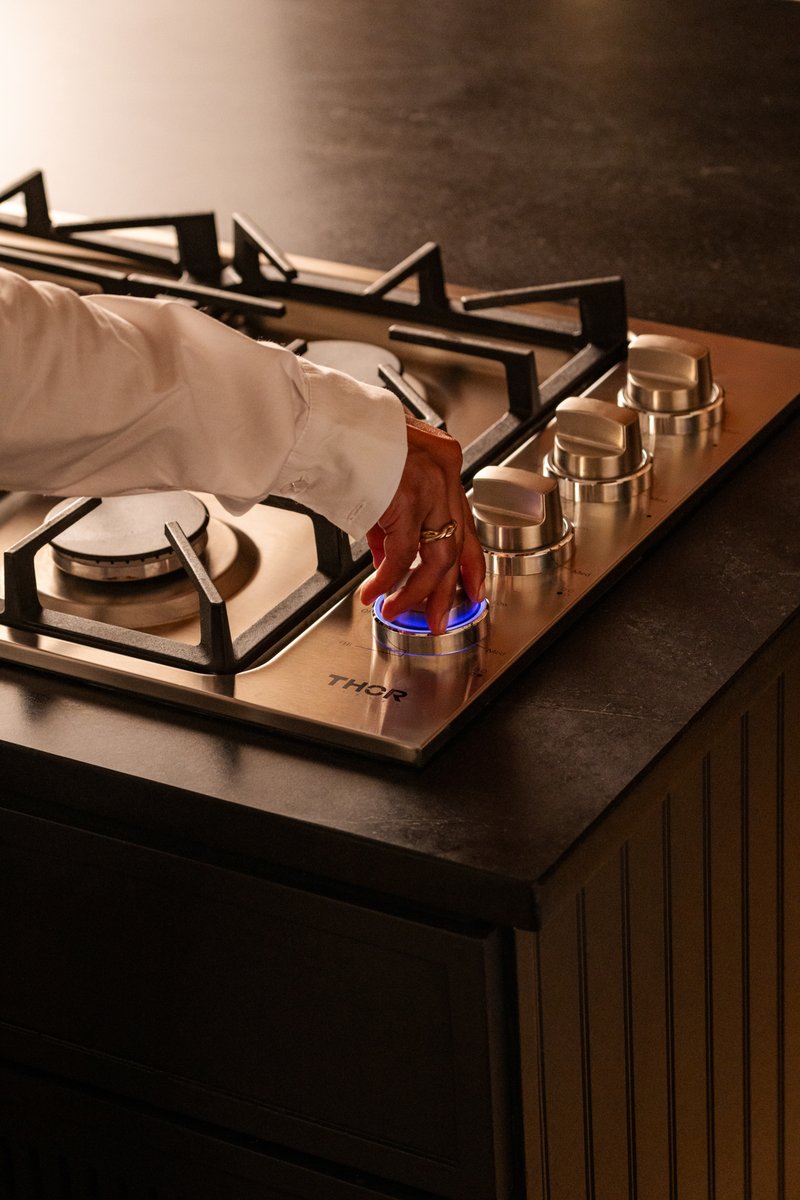Cranking up the heat on our stove top—crafting culinary masterpieces with every sizzle! 🔥

Featured products:

30-INCH PROFESSIONAL DROP-IN GAS COOKTOP – MODEL TGC3001

Check our website for more details: thorkitchen.com - Link in bio