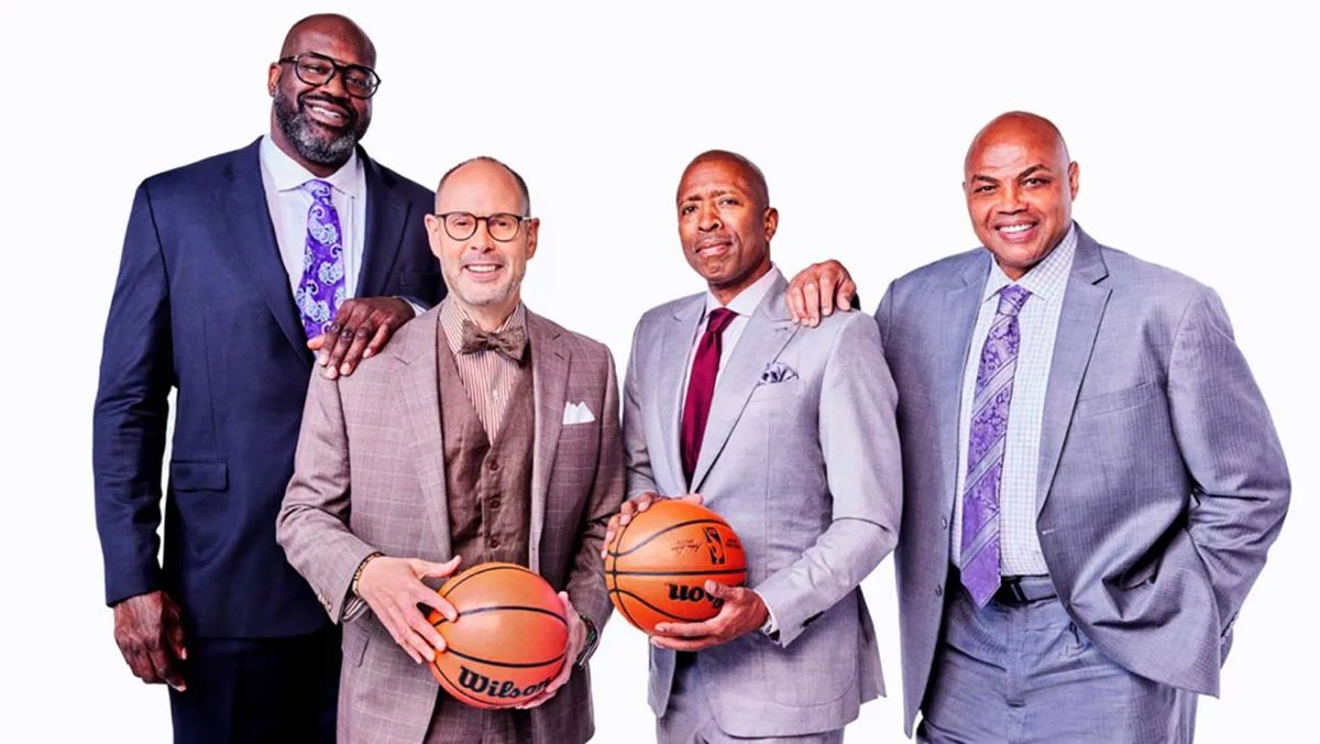 LakersSpin's tweet photo. Drop your favorite Inside the NBA moment. 

⬇️⬇️ https://t.co/fhwNSLevCb