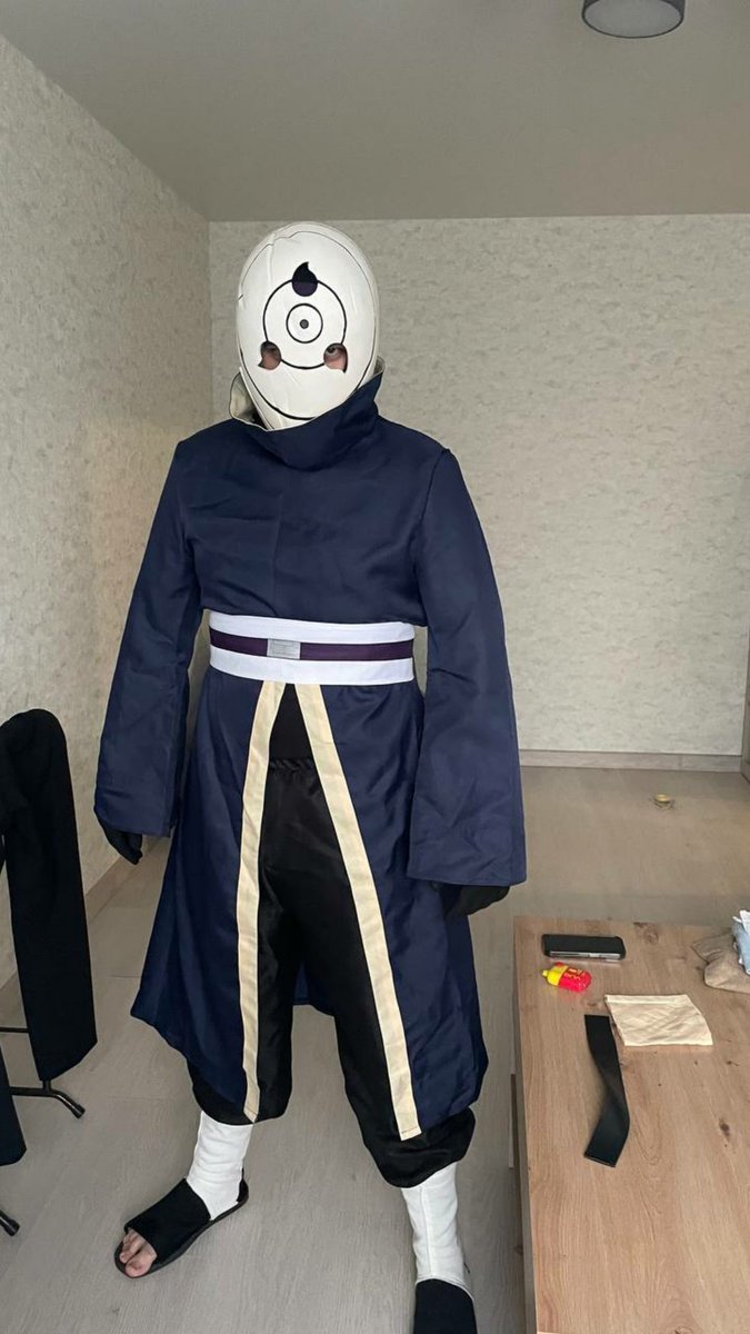 PropsMy's tweet image. Two masks from the anime series Naruto. The masks are made of ABS plastic, processed with sandpaper and acetone. Obito&apos;s white mask had to be modified a little; I made a removable chin with magnets so that it could be easily taken off and put on.
#naruto #uchiha #cosplay #anime