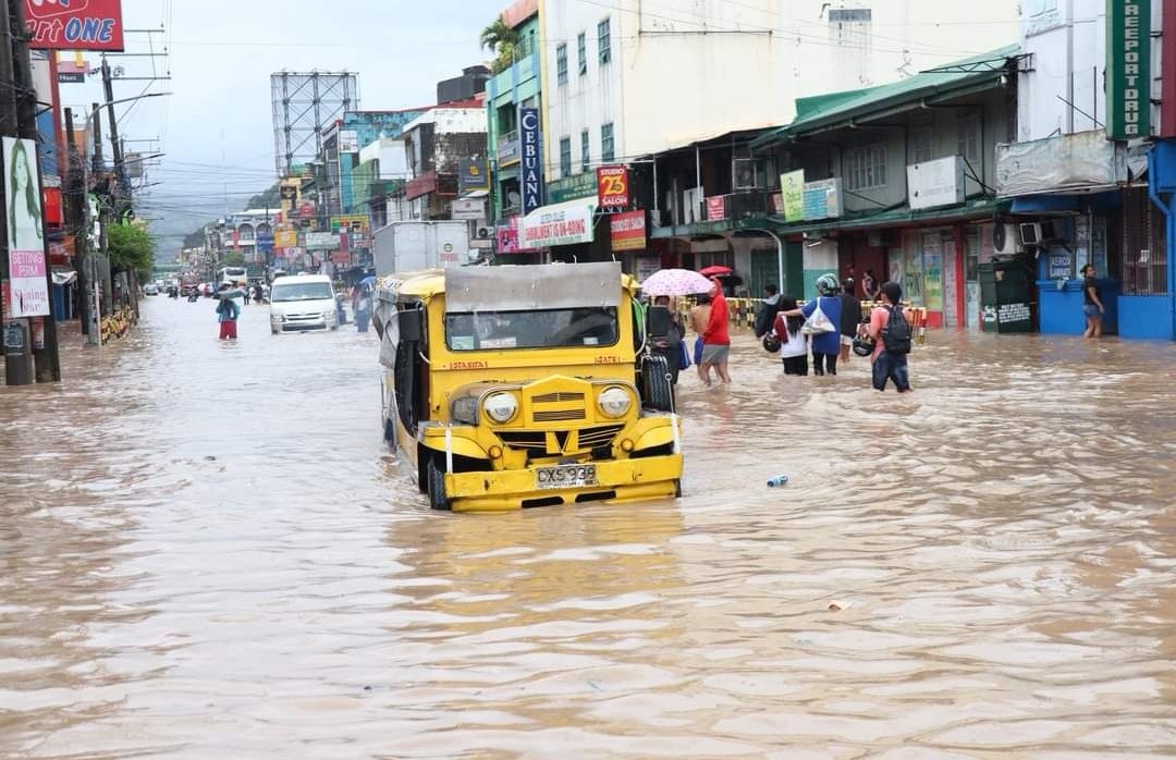 jb_rusty's tweet photo. Olongapo City,,, 🙏😥
#CarinaPH https://t.co/a4aOJZW0OG
