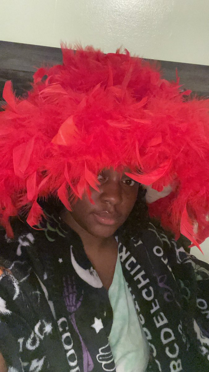 kylakola's tweet image. I love to sew! 
It’s time for a photo shoot. 📸 
#fashiondesigner #clothingdesigner #hatdesigner #like #follow #kylanyc