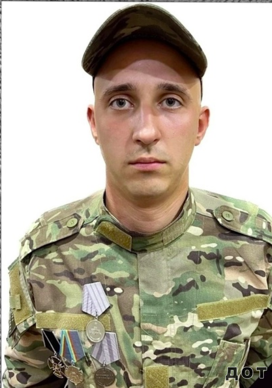 Я о павших ,в прошедшем времени, не хочу!!! 
Рекомендуем к прочтению:родина-моя.рф/9456-ja-o-pavs…

Три дня, как сообщили, что Андрей погиб в ходе выполнения задачи в зоне проведения СВО. Лучший командир, который всегда шёл впереди. Всегда говорил - пока я не зайду с...
#Родинамоя #НИА