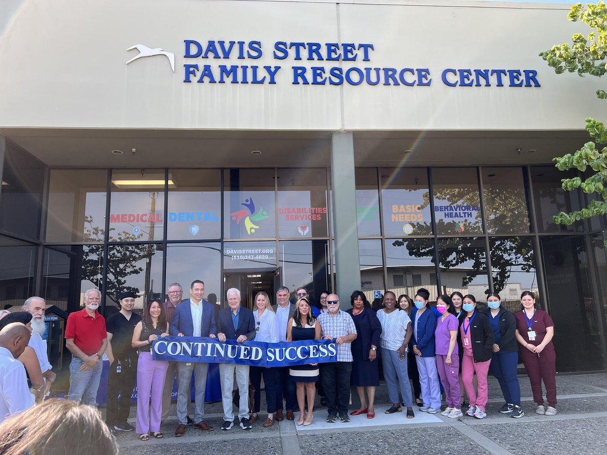 DavisStreetComm's tweet image. We’ve expanded our Dental Clinic! Thanks to our donors and everyone who came to our ribbon cutting ceremony. #DavisStreetCommunityCenter #SanLeandro #DentalClinic #CommunityCare