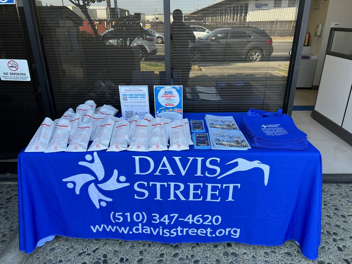 DavisStreetComm's tweet image. We’ve expanded our Dental Clinic! Thanks to our donors and everyone who came to our ribbon cutting ceremony. #DavisStreetCommunityCenter #SanLeandro #DentalClinic #CommunityCare