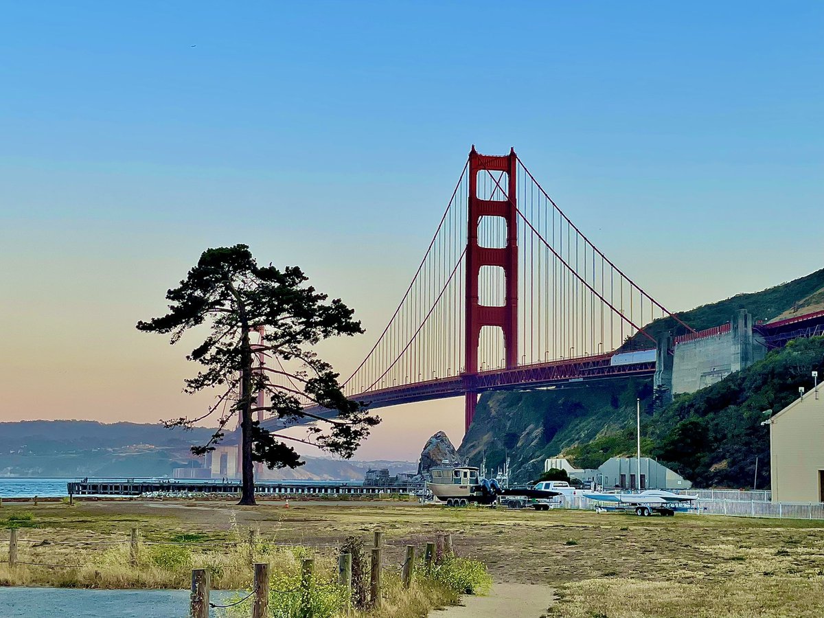 JeffCampsenMD's tweet photo. The #goldengatebridge from #fortbaker @PropyKeys https://t.co/wz28icMata