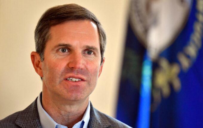 phdearl's tweet photo. #SeniorsForNormalcy;
@AndyBeshearKY is the ONLY Realistic #Candidate for #VicePresident of The #UnitedStatesofAmerica!
Andy Beshear Is Shredding J.D. Vance in the Virtual VP Debate https://t.co/2iut83bagX https://t.co/gmhQFXU9u8