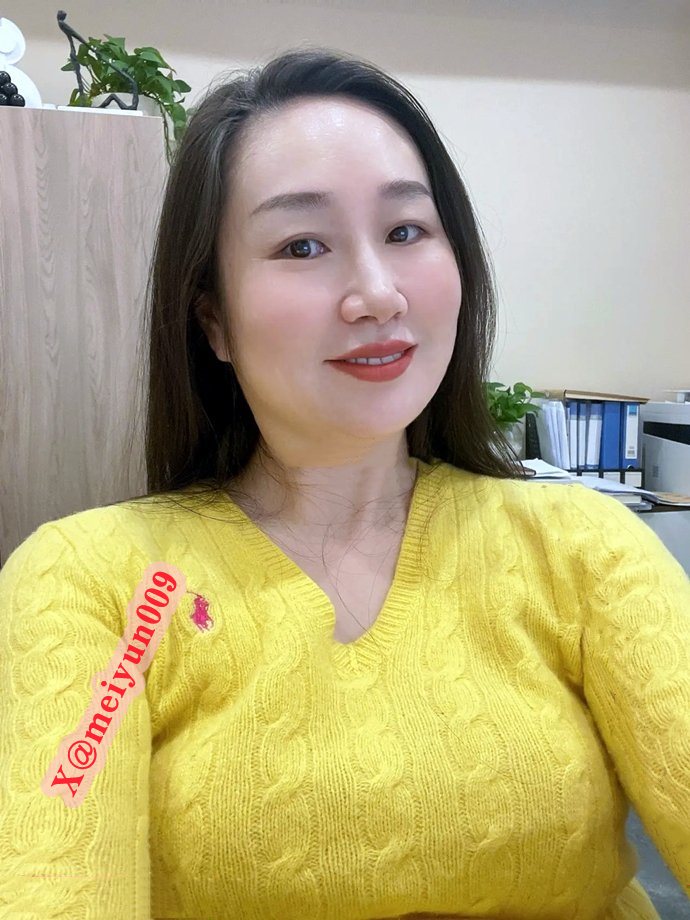 大胸女同事是我上班的动力 https://t.co/fbzjgAHNbd