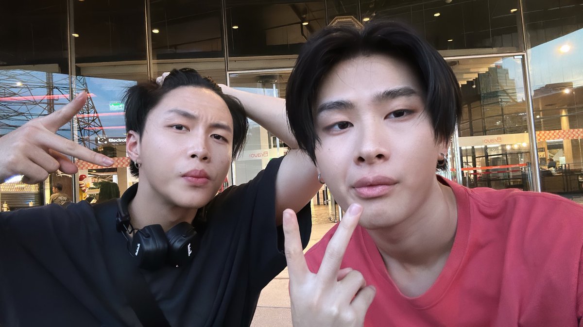 มุมุจั๋ง 🌱✨ (@momotarozi) on Twitter photo 