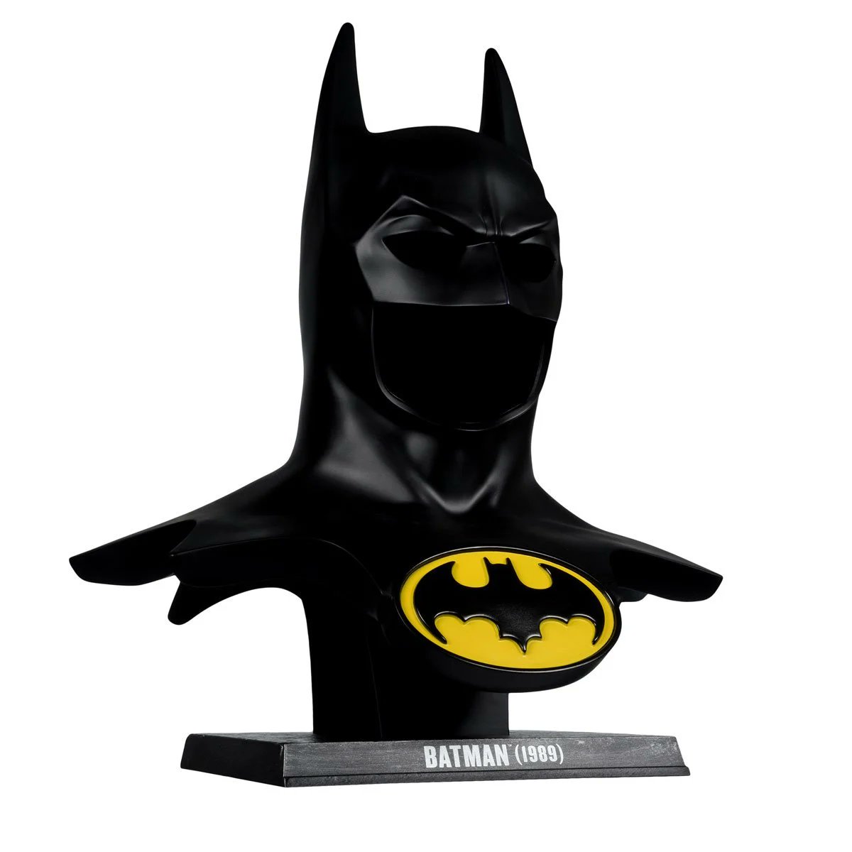 FunkoPopHunters's tweet photo. DC Direct Batman 1989 1:1 Scale Cowl Replica now available to preorder! ($99) #Batman #1989Batman #ad 

Amazon ► https://t.co/2iT13ES9Nk

#dc #dccomics #McfarlaneToys #batmancowl #toys #collectibles https://t.co/OnmWO9Bmh9
