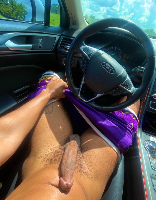 Watch ‘PrettySunny🌹's leaked NSFW photo on TwXstars