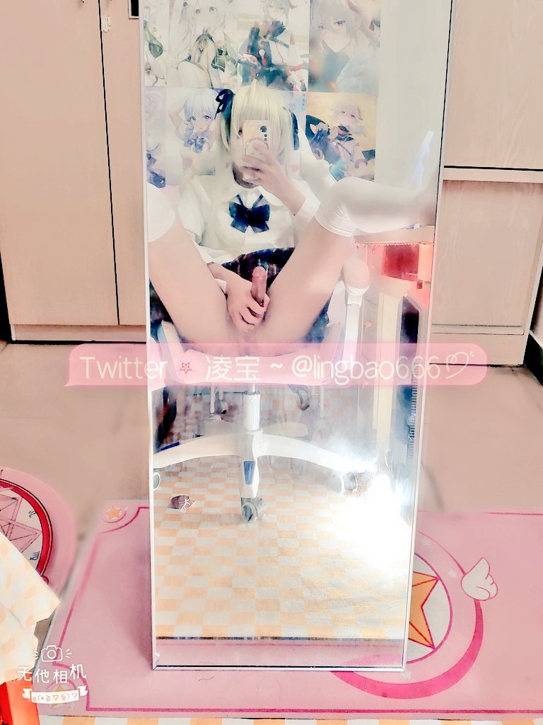 🌸这世界偷偷爱着你，只是你不知道而已。晚安💜