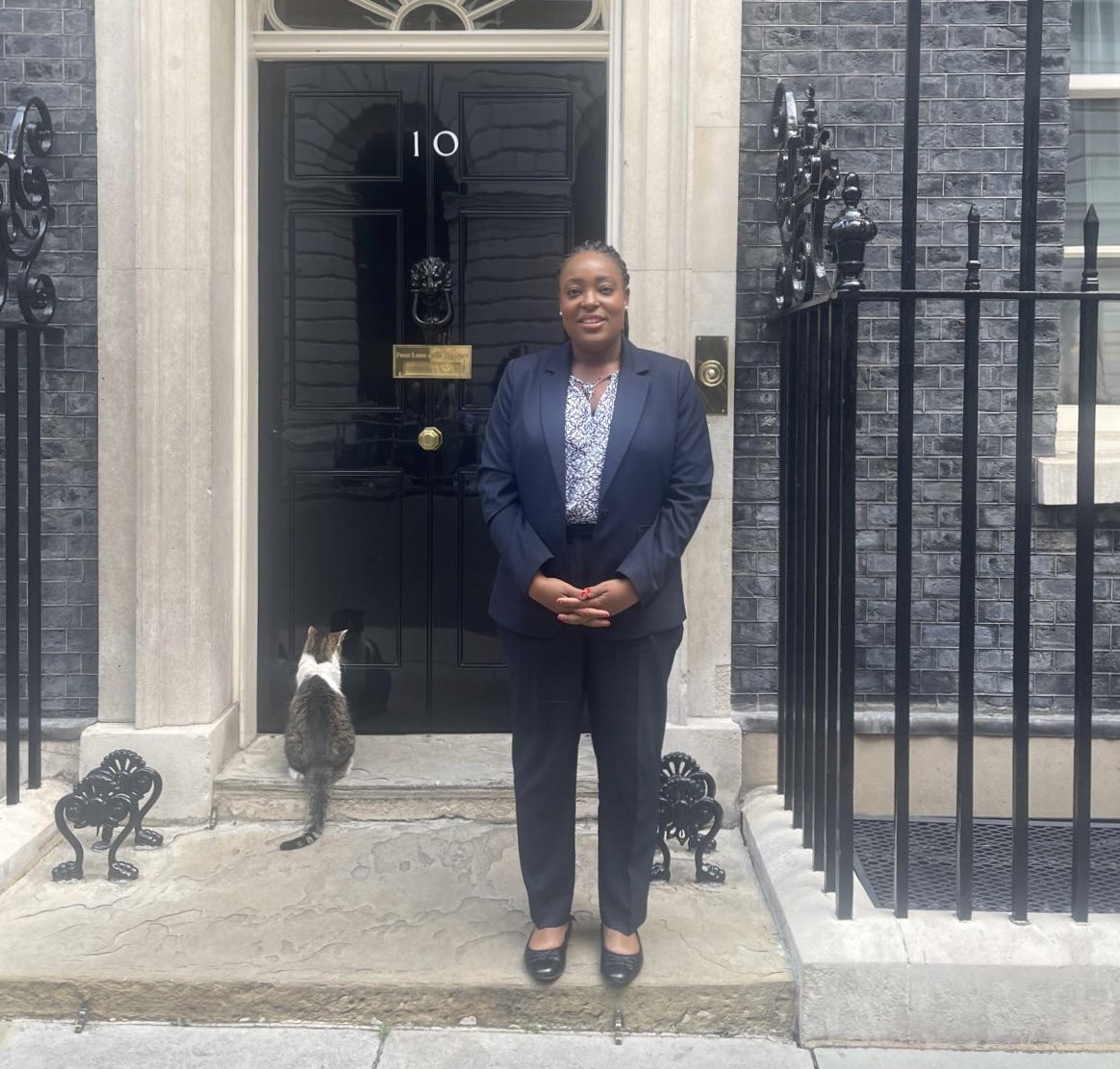 TaiwoOwatemi's tweet photo. 🐈 Had the honour of seeing a very impawtant person at @10DowningStreet today! https://t.co/CAhqtoUb73