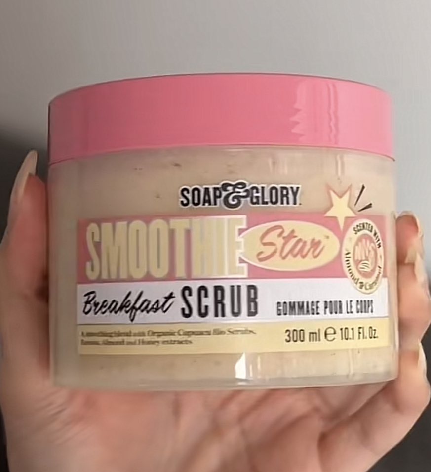 itfeelstory's tweet photo. ถูกและดียกให้ soap&amp;glory เลย คือห้ามเลิกขาย!! ชอบมาก ตัวนุ่มตัวหอม ไม่ผิดหวังกระปุกใหญ่มาก แต่แค่ 180 บาท หอมมม ตัวนู้มแบบสุดๆ ผิวละเอียด สครับบ่อยๆ ผิวขาวผ่อง ฉ่ำขึ้นเลย👊🏻 https://t.co/Rs8QbvxBSc