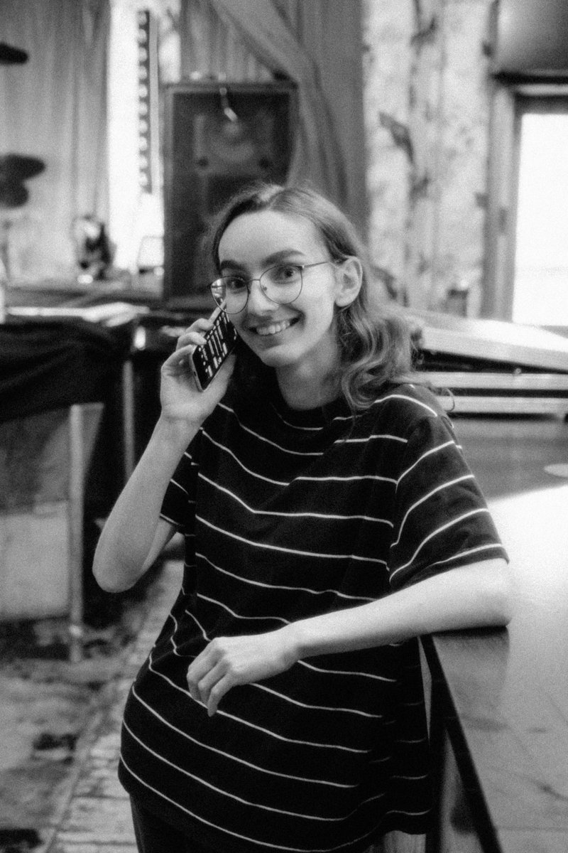 ‘Hello? Yep. Discord, tonight, 8pm BST.

Doing something real fun.

Sounds good.

Thanks!

Bye.’

Join here: 

discord.gg/vaZjYemvYB