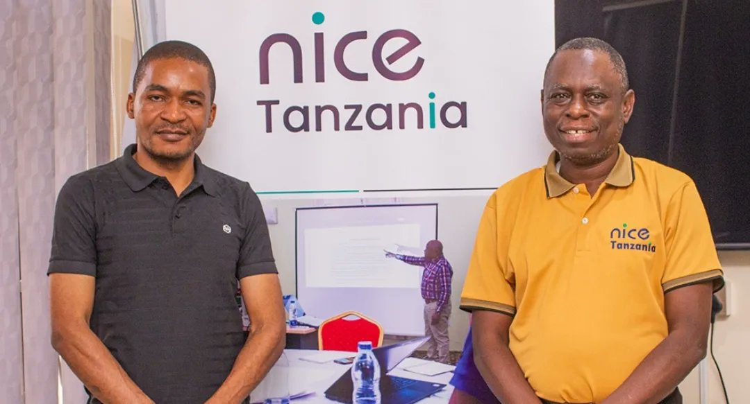 MakuzaLoth's tweet photo. Met Mr. Salum S. Lupande, the #CEO of #NiceTanzania talked about access to news and information through @rifaly_
Looking forward to fostering the suitable ties between @smartfoundry_ & #NiceTanzania in the Digital Transformation.
#GloryToGod #SF #Rifaly #Newspapers #Projects2024 https://t.co/EjI3W86uhh