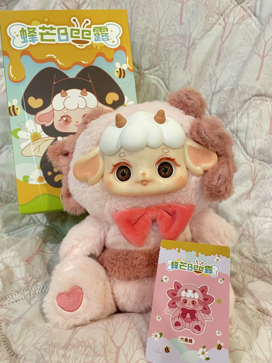 pplooooooyy's tweet photo. ส่งต่อน้อง Ciaoka Bee สีชมพู สีตามหา
น้องน่ารักมากกก 550 ส่งฟรีเลยค่า
#ciaokabee #ตลาดนัดarttoy #arttoy #ciaoka #ตลาดนัดciaokabee #กล่องสุ่มarttoy #กล่องสุ่มbabythree #กล่องจุ่ม #จุ่มarttoy https://t.co/pbDMumaBD1