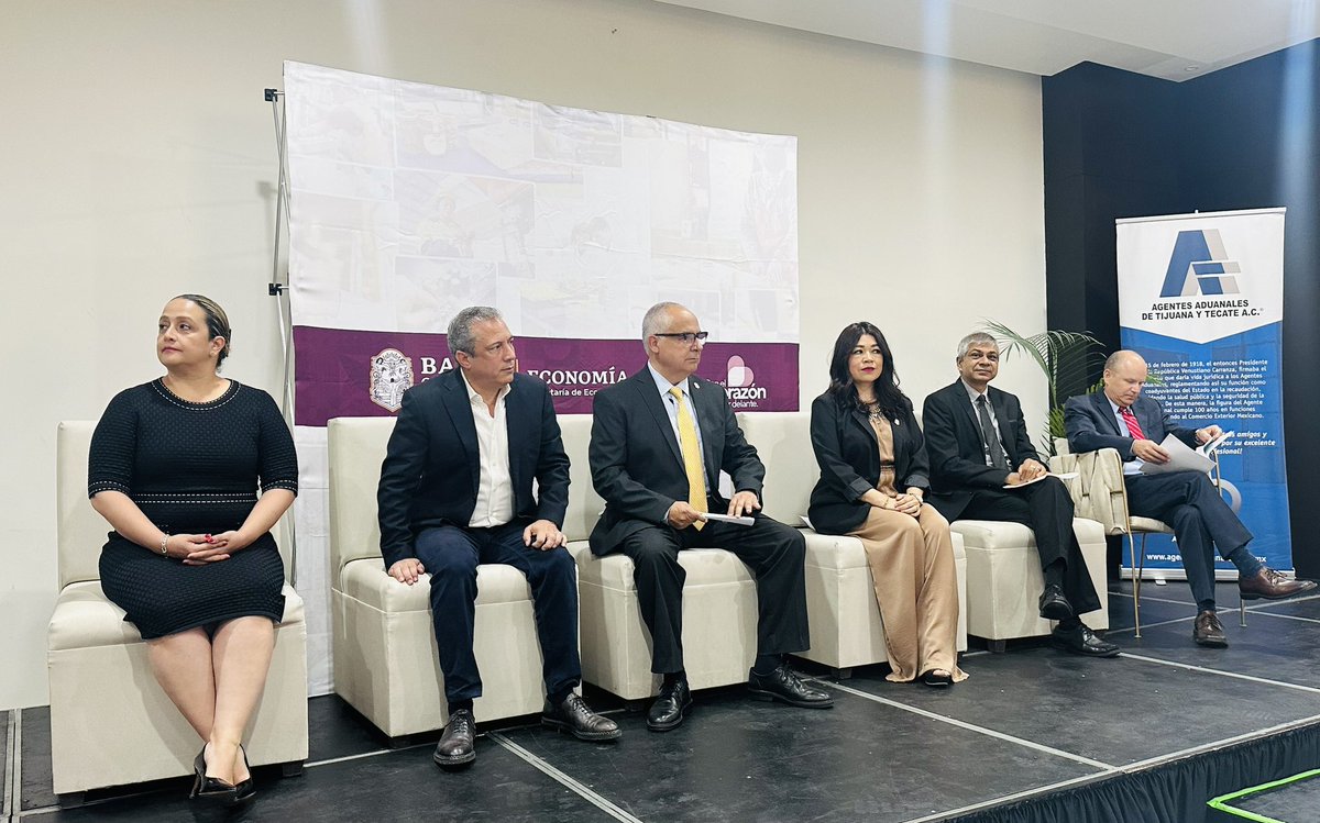 IndEmbMexico's tweet photo. Honored to attend the 1st Forum on External Trade organized by the Government of state of Baja California & the Custom Agents Association of Tijuana & Tecate. 

Highlighted the growing Indian investments in Mexico and invited Mexican businesses to explore investment opportunities in India. Together, we can foster economic growth and strengthen our bilateral ties. 
🇮🇳🤝🇲🇽 #IndiaMexicoRelations #Trade #Investment #bajacalifornia