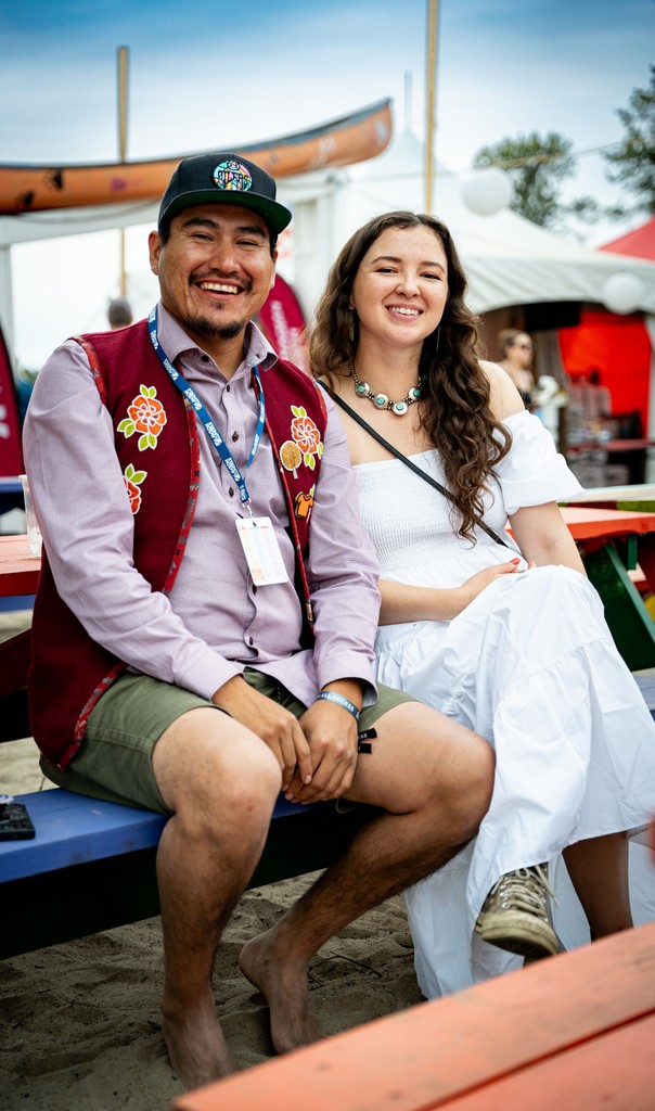 FolkontheRocks's tweet photo. 🥰 Look at these folkin' cuties! #FOTR2024

📸@2hundredcreatives https://t.co/vXg8efX8yn