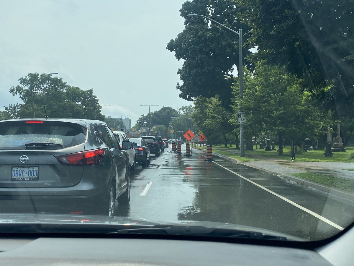 tymar_'s tweet photo. @cityofhamilton please open this small roadblock on York up until work actually being done. Avoid traffic until the road torn up. https://t.co/nyh11Y5rsa