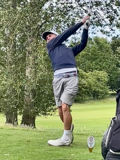 Harry Cox from <a href="/welwyngcgolf/">WelwynGCGolfClub</a> has raced up the leaderboard with a 2nd round of 6⃣6⃣in the Carris Trophy to settle into 10th spot with 2 rounds to go.

Well played and keep going from all in the county 

LIKE and SHARE your support