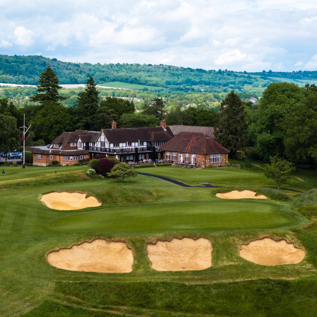 Bold and daring flash-faced bunkering, the type for which H.S. Colt is most renowned.
