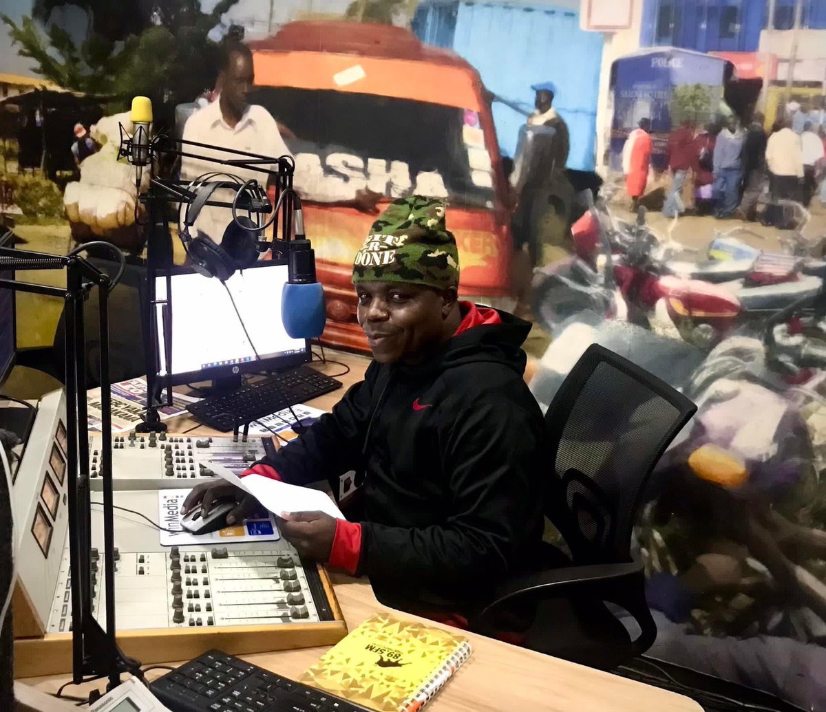 Check out its vibes time NOW !! tune in to <a href="/GhettoRadio895/">Ghetto Radio</a> to enjoy our lovers rock session on #JAHMROCKDOBA with <a href="/CharraDeejay/">Deejay Charra</a>