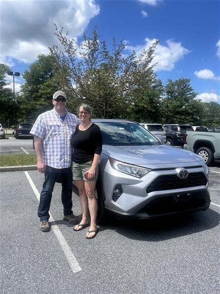 CogginsToyota's tweet image. Brian loved his Toyota so much he decided to buy out his lease 🙌🏼

When coming to the end of your lease, you have options - we can help!

#cogginstoyotaofbennington #southernvt #berkshirecounty #cogginsautogroup #toyota #toyotafamily
