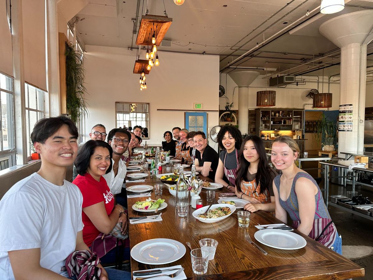 fastly's tweet image. We're halfway through #NationalInternWeek at Fastly! This tradition we started last year to celebrate our incredible #FastlyInterns by organizing a week of fun programming! This year, activities included cooking a meal with senior staff! #LifeAtFastly