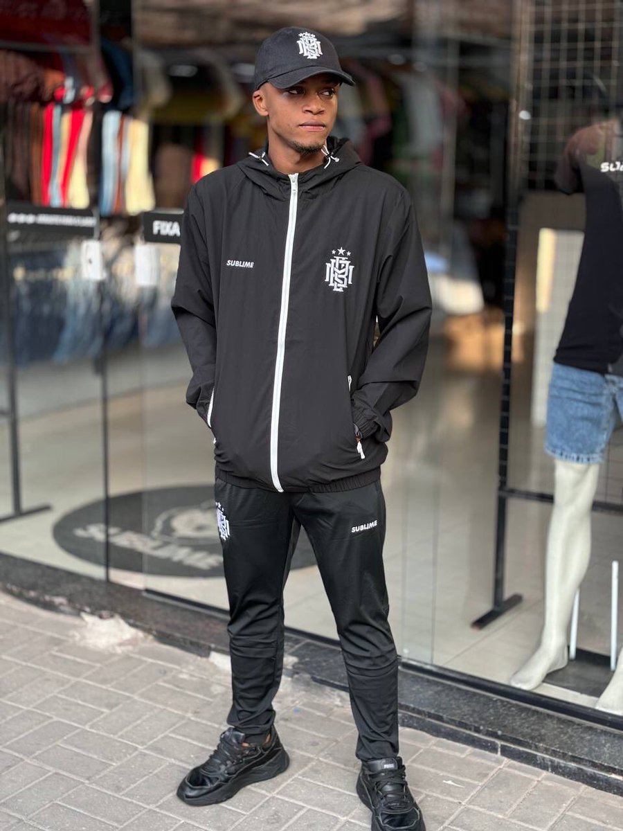 Corta impermeável + calça R$330,00 💰💳