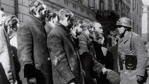 <a href="/AuschwitzMuseum/">Auschwitz Memorial</a> 6/n promulgation of the first statute of the Jews in October 1940, without German pressure, by Marshal Pétain and his government. A part of the French expressed their disapproval, in particular after the marking by the yellow star in June 1942, then during the mass arrests of