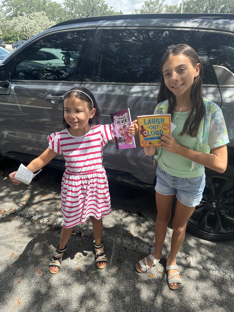 We completed our <a href="/BNBuzz/">Barnes & Noble</a> summer reading logs! 🎉📚