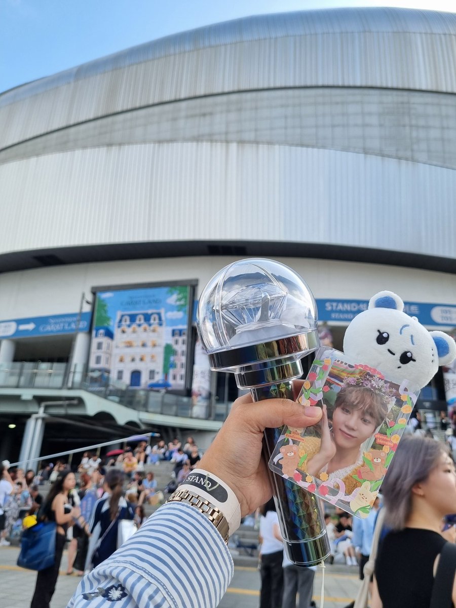 rosecwarts's tweet photo. 24/7/2024 - Finally attended my first ever offline #CARATLAND in the 9+ years of stanning these boys. They're so dear to me, and this has been a lifetime experience 🫶 https://t.co/TIdPzGoK30