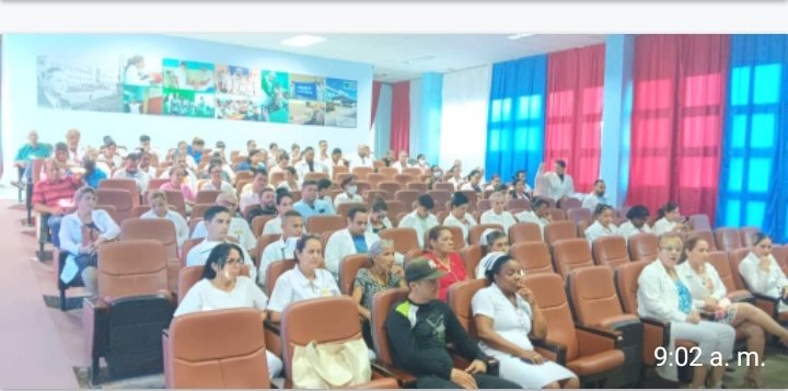 Matutino especial en el <a href="/ClinicoLeon/">Hospital Clínico-Quirúrgico Dr. León Cuervo Rubio</a> de #PinardelRío en saludo al #26DeJulio.
#LaHistoriaPorAsalto 
#CubaPorLaVida 
#PinarXNuevasVictorias