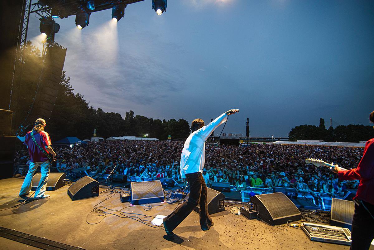 Back at Spike Island today, 3 years ago to the day!! 15,000 people days after the end of lockdown! Will live with us forever that gig. I hope you all enjoyed it as much as we did 🍋🍋