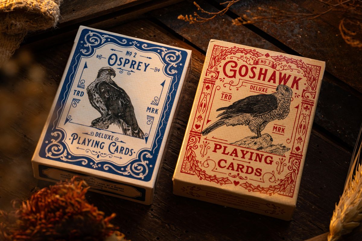 maxplayingcards's tweet image. Naipes OSPREY &amp;amp; GOSHAWK. Elegancia vintage reimaginada
#baraja #cartomagia #Coleccionismo #LPCC #magia #Naipes #pájaros #póquer #vintage
maxplayingcards.com/es/2024/07/24/…