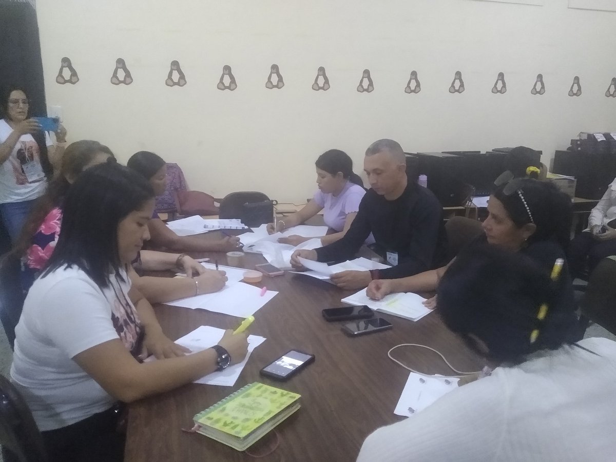 #Fundabit Torres activo con la sala situacional CNE de cara al contundente triunfo de nuestro conductor de victorias este próximo 28J <a href="/_LaAvanzadora/">Yelitze Santaella</a> <a href="/EleamerAbdala/">Eleamer Elkatrib</a> <a href="/Fundabit_/">FundabitOficial</a> <a href="/Fundabitlara01/">Fundabit Lara</a> <a href="/NicolasMaduro/">Nicolás Maduro</a>