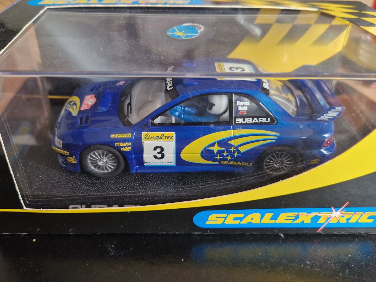 DavidWelford86's tweet photo. Guess what I am doing tonight??? 🤪
A bit of @Scalextric with my @prodrive special edition Subaru Impreza WRC 2001, and the older 2000 version 😀
#richardburns #burnsie @robertreidwrc #2001wrc #subaruimprezawrc https://t.co/buRLCAuRT1