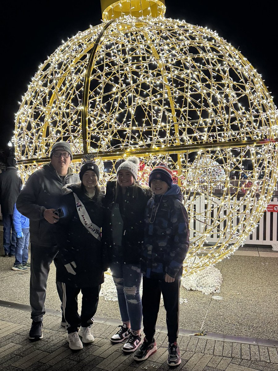 Addison knisley 🥎 tweet media