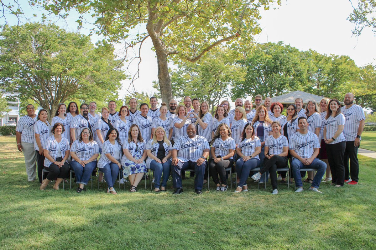 GCC_Charters's tweet image. This week is the GCC Admin Retreat, and everyone is having a blast! 

With team jerseys, teambuilding activities, and snapping silly group photos, the energy is high and we’re all pumped for the school year to start! 📚🍎

#GCC_Charters #GCCLevelUp #ElevateOurImpact