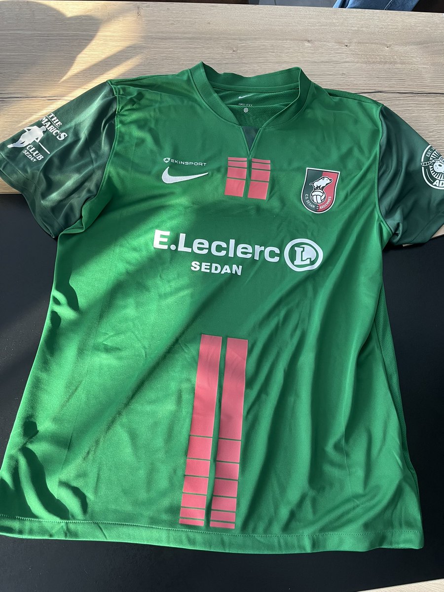 k_neveux's tweet image. Quelle fierté de pouvoir porter ce maillot de R3! Allez sedan 💚 ❤️ un grand club ne meurt jamais #CSSA