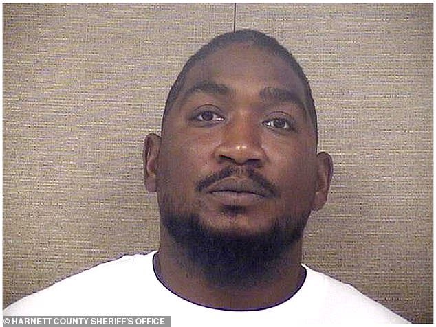 Cigs And Wigs tweet media