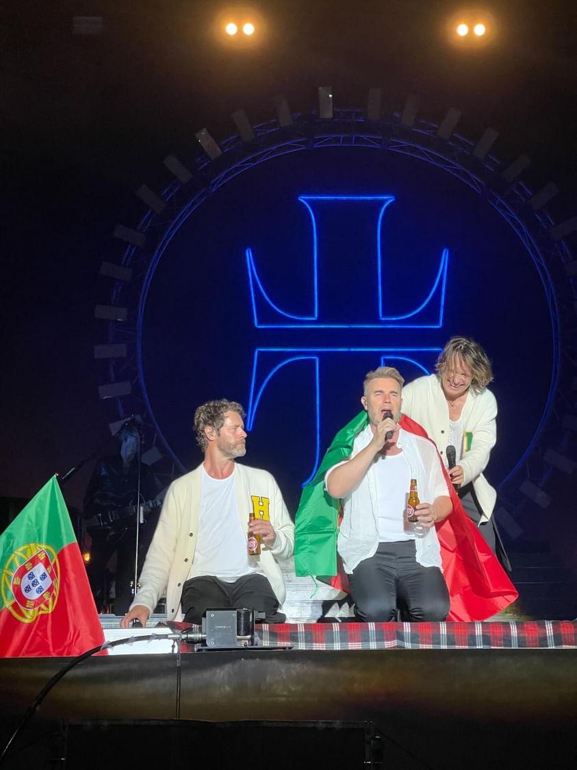 PortugalTT's tweet photo. Tivemos um pic nic bem português com o pastel de nata, a super bock e um vinho do porto 😅🇵🇹

@takethat @MEOMaresVivas #Portugal https://t.co/6AHspy9wye