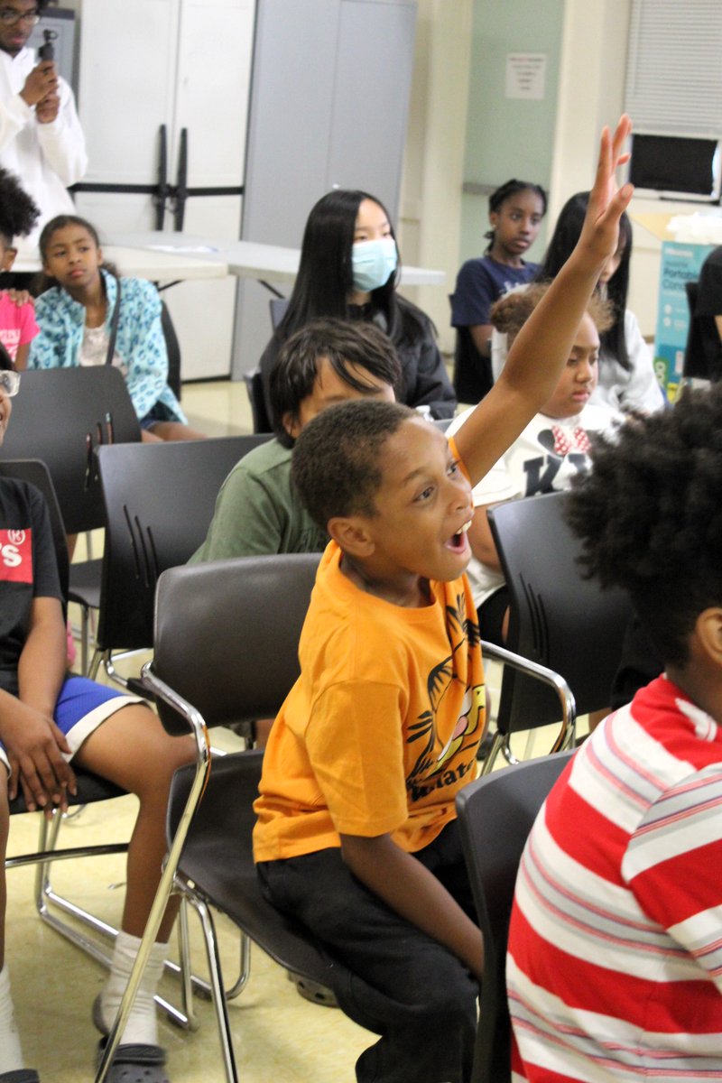 AtlanticSt1910's tweet photo. 🌿@JungleJordan23 visited with our Summer Academy youth to talk about the life of a zoo keeper and how he found purpose as a kid by volunteering with @woodlandparkzoo.

Thank you, Jordan! We can't wait to meet your animal friends at our Woodland Park Zoo field trip on Friday. https://t.co/wttistSosc