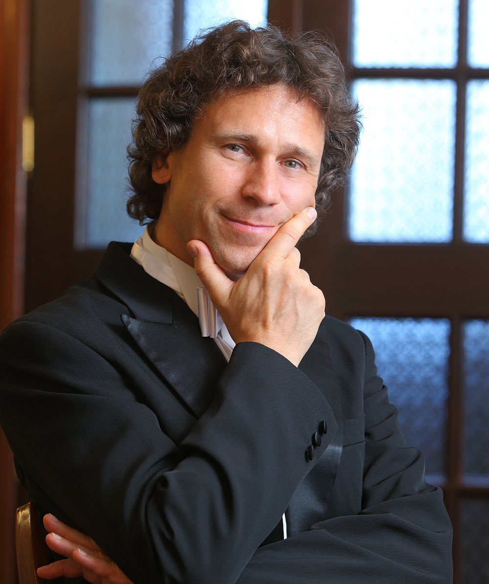 Mañana jueves 25 de julio último concierto de nuestra temporada 23-24 a las 23 horas en la plaza de la Iglesia de Montserrat. Música de W.A.Mozart y Gustav Mahler, con la actuación de la solista Lorena Valero y el director invitado Jan Milosz.